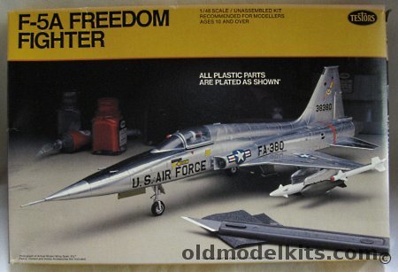 Testors 1/48 Northrop F-5A Tiger Freedom Fighter - Chrome Plated - USAF, 213 plastic model kit
